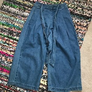 Universal Thread high-waisted Wide leg jeans